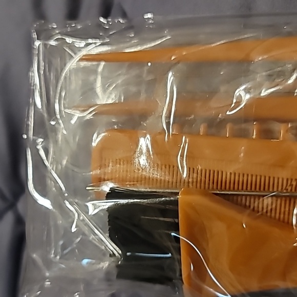 Sleek 10 Pack Comb Set Wth Storage Case New - Picture 3 of 3